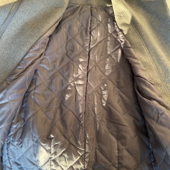 stradivarius grey lined coat; Small - Picture 5 of 6
